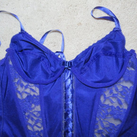 NWT Vintage wire  Bra top/ garter lace up detail M - Picture 14 of 17